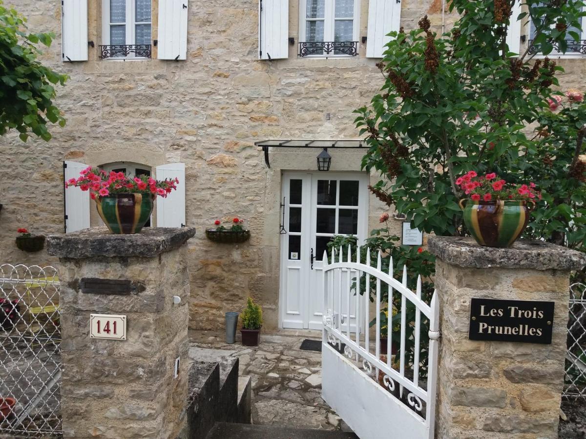 Les Trois Prunelles Saint-Pierre-Toirac 外观 照片