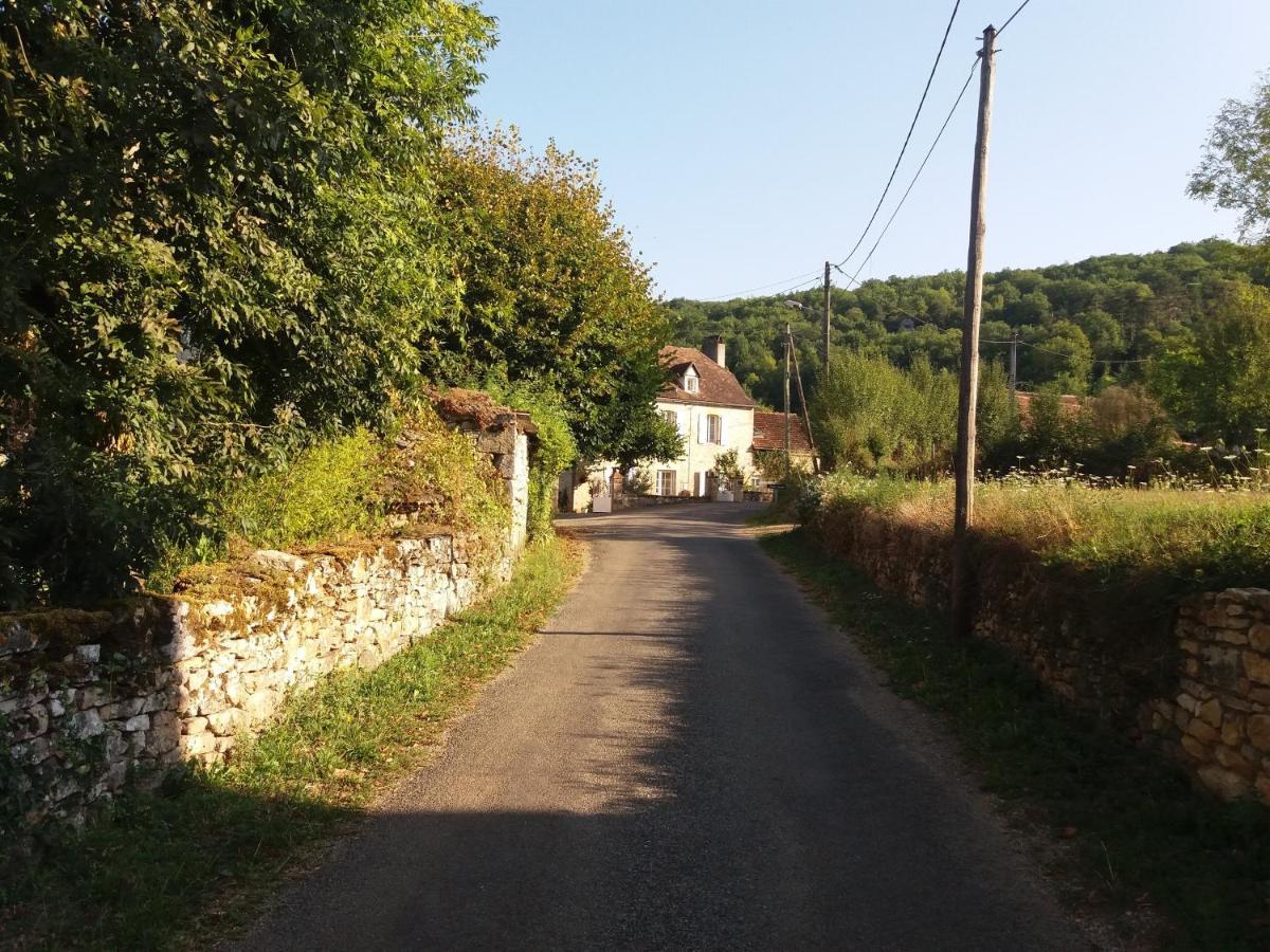 Les Trois Prunelles Saint-Pierre-Toirac 外观 照片