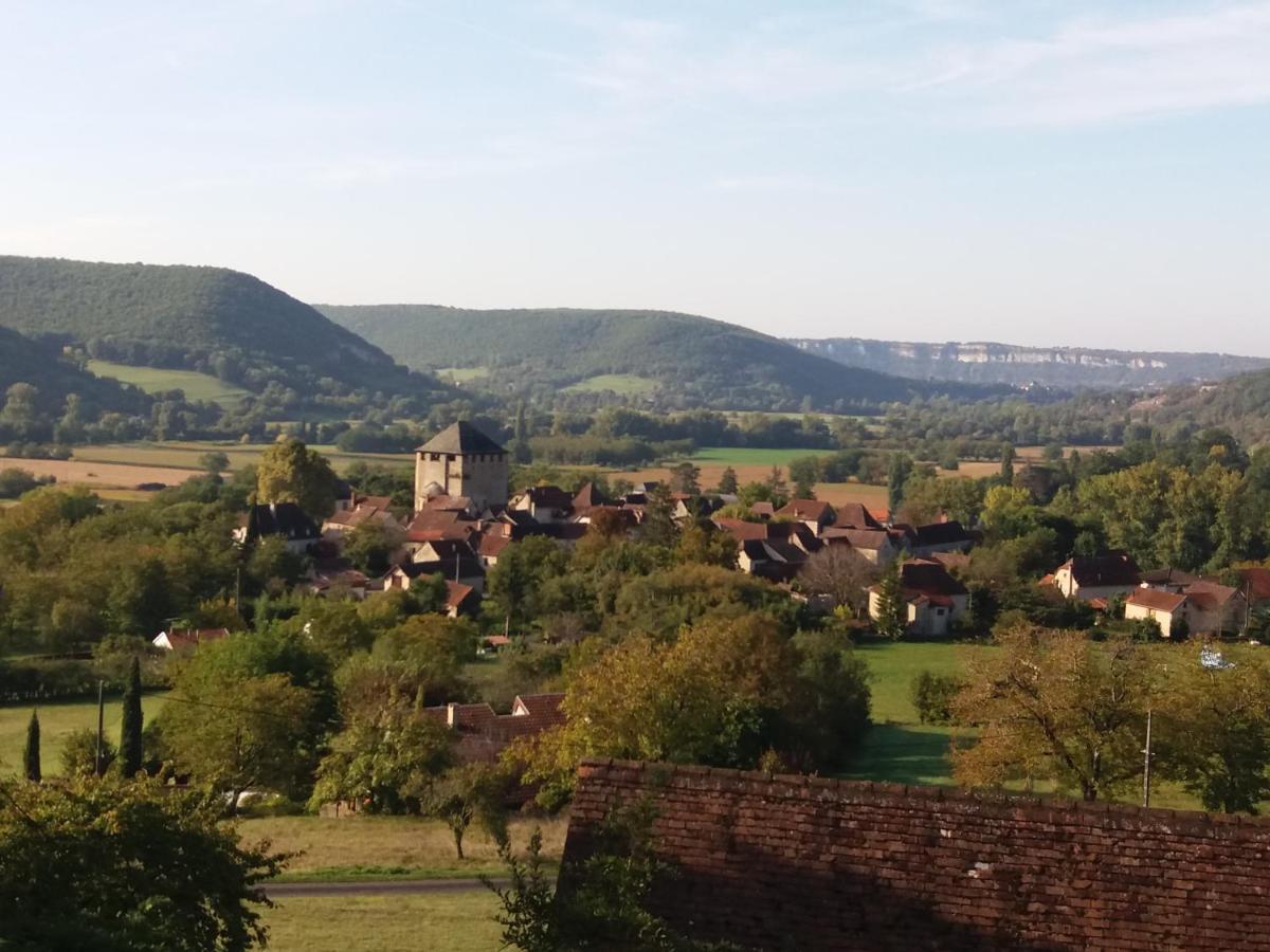 Les Trois Prunelles Saint-Pierre-Toirac 外观 照片